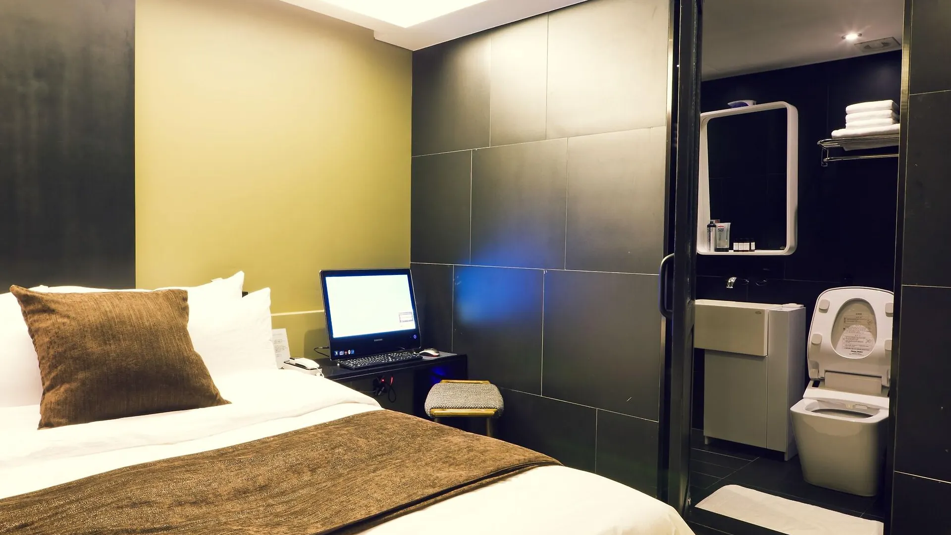Busan Amare Hotel