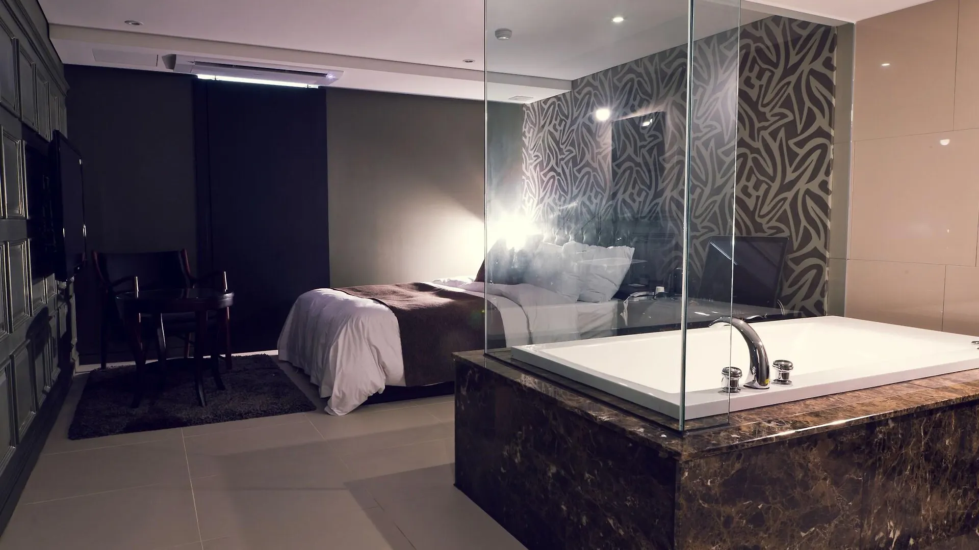 Busan Amare Hotel