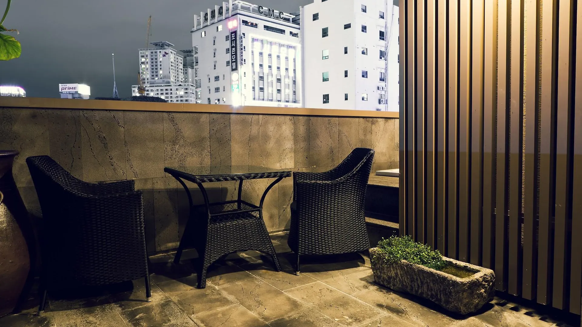 Busan Amare Hotel 2*,