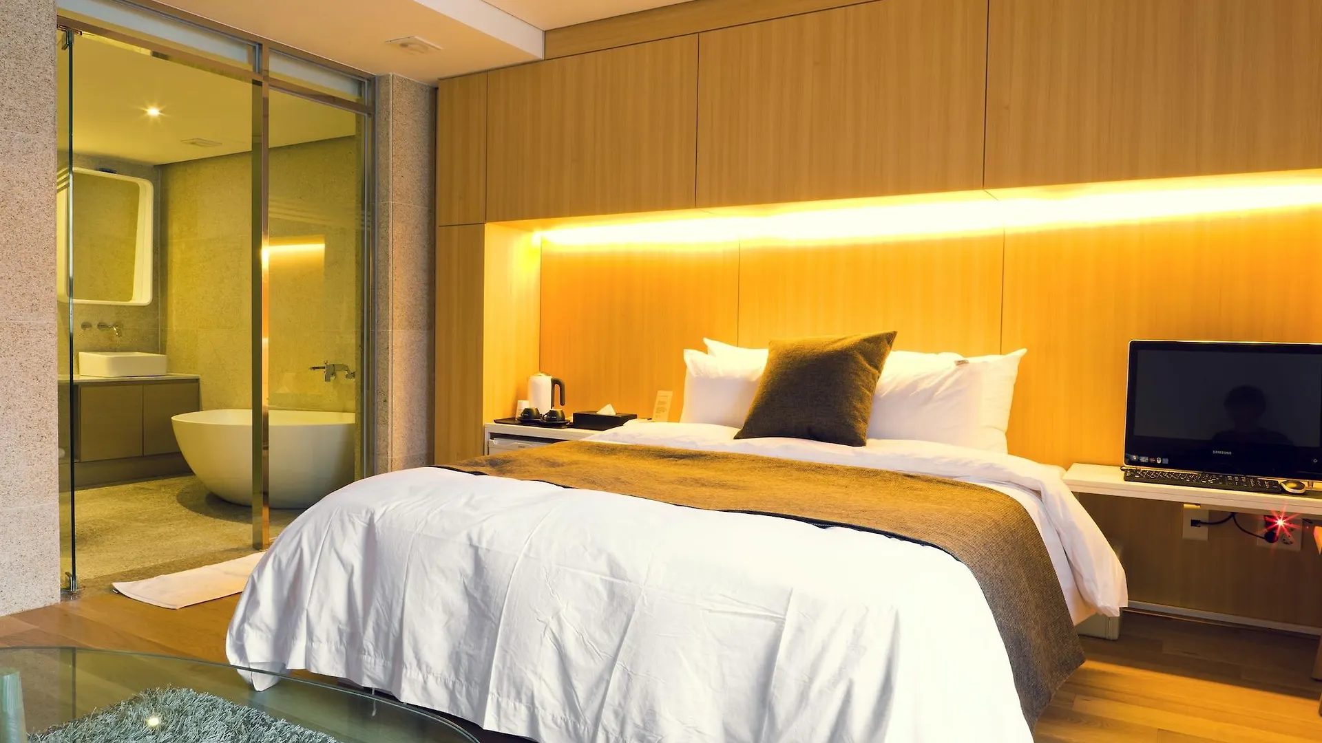 Busan Amare Hotel